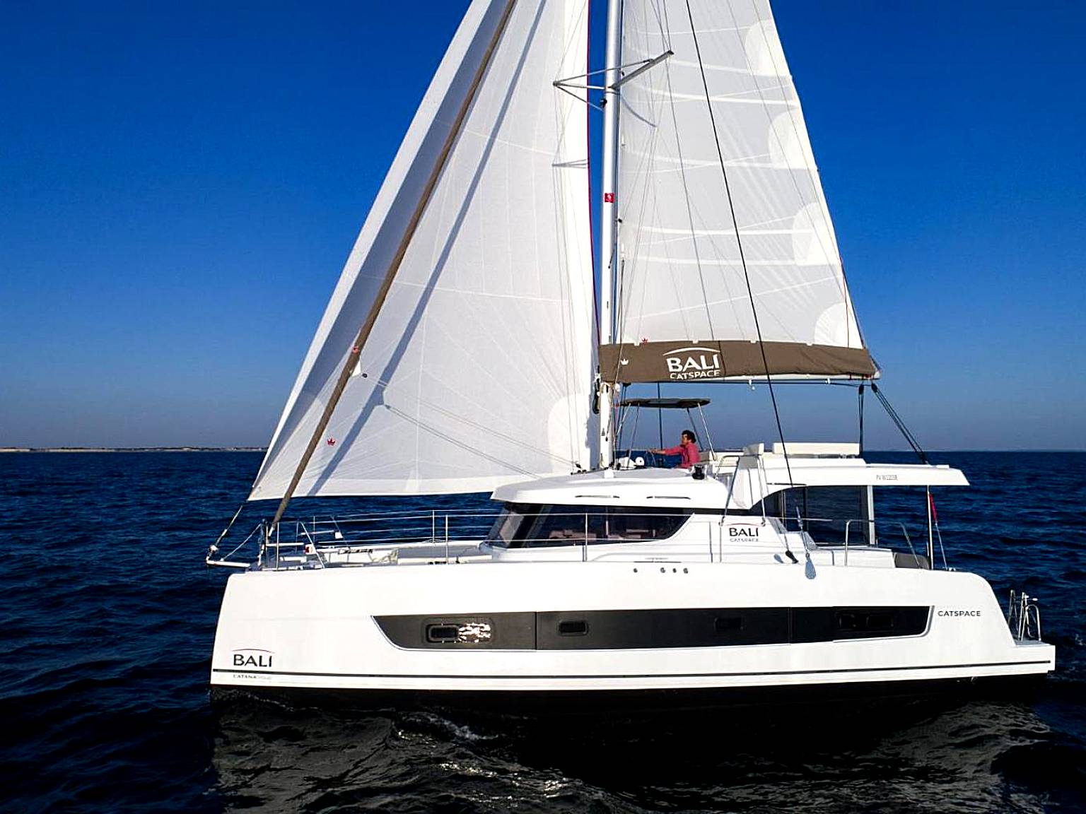 Private Exclusive Catamaran 'Hang Loose'