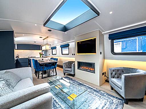ALTIDO Elegant houseboat near Canary Wharf